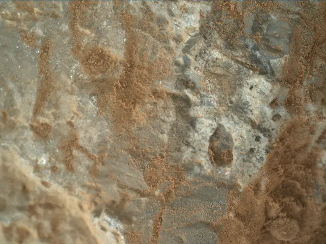 Sol 387: Mars Hand Lens Imager (MAHLI)