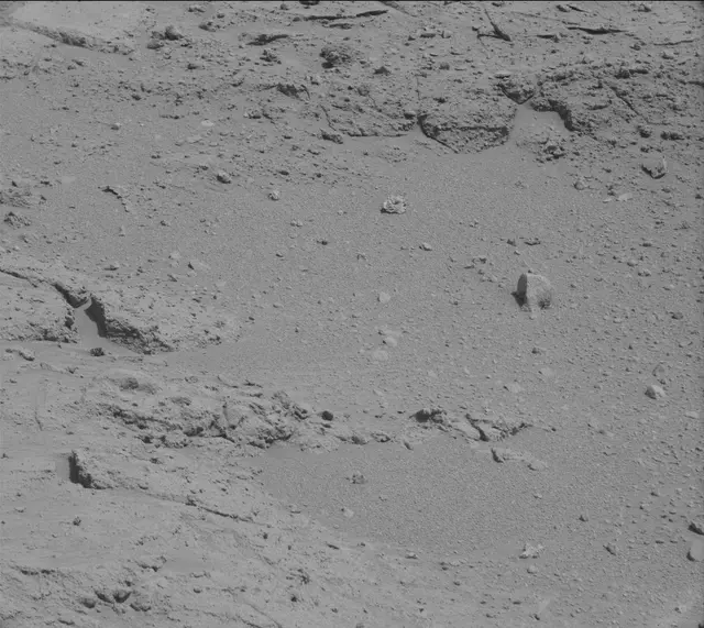 Sol 392: Mast Camera (Mastcam)