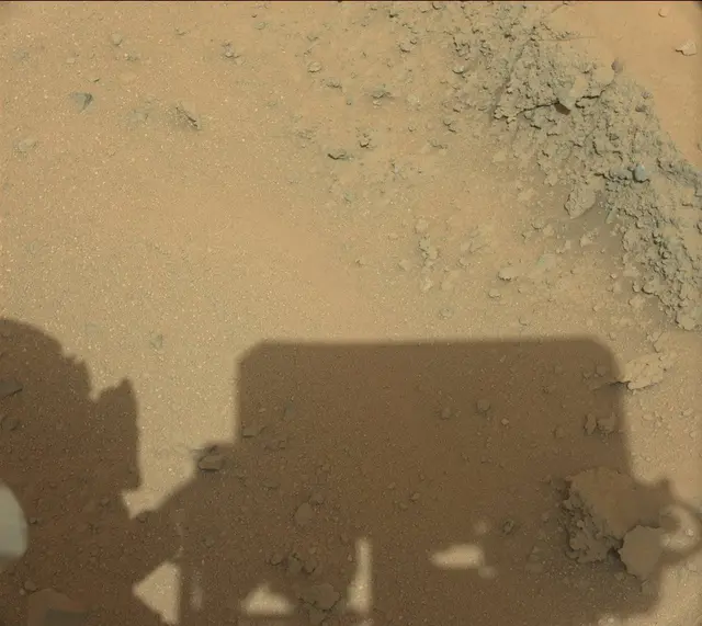 Sol 392: Mast Camera (Mastcam)