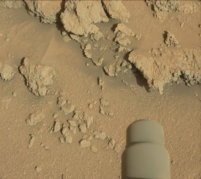 Sol 392: Mast Camera (Mastcam)