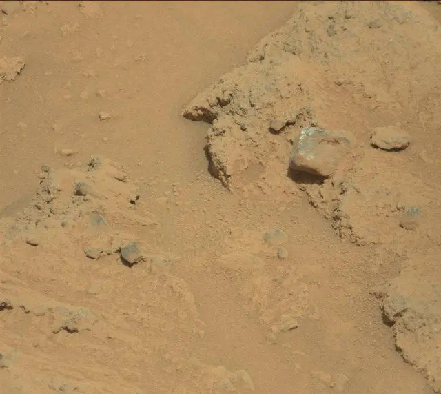 Sol 392: Mast Camera (Mastcam)
