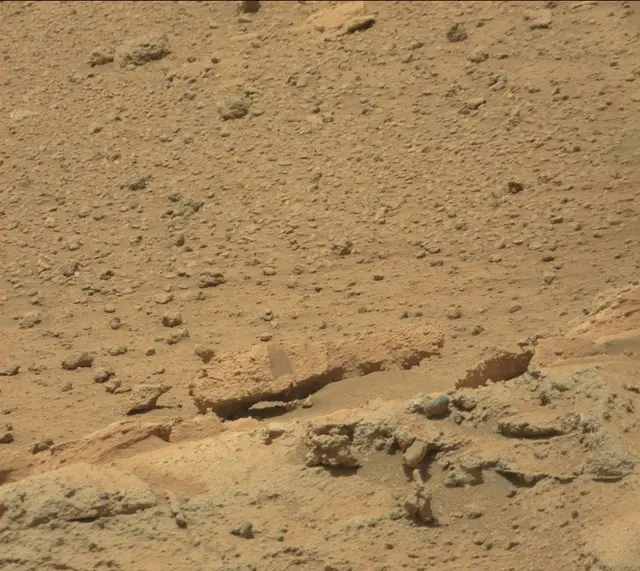 Sol 392: Mast Camera (Mastcam)