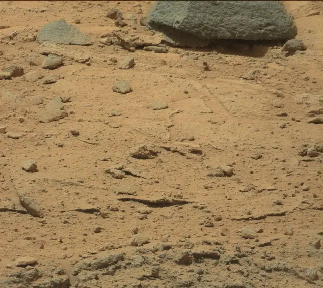 Sol 393: Mast Camera (Mastcam)