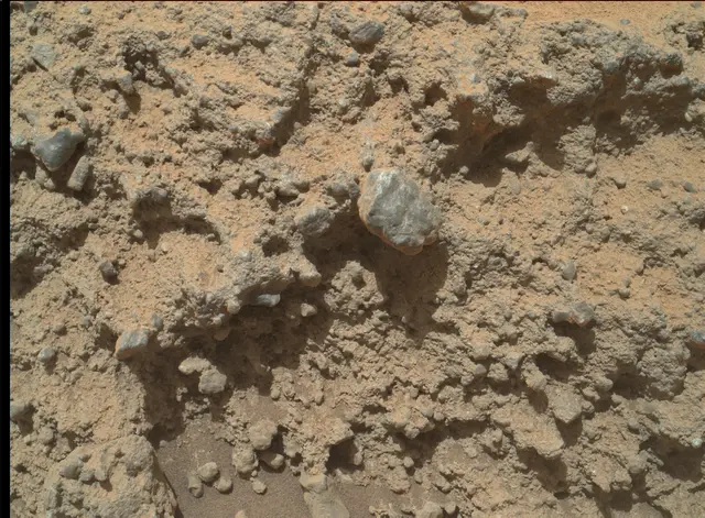 Sol 394: Mars Hand Lens Imager (MAHLI)