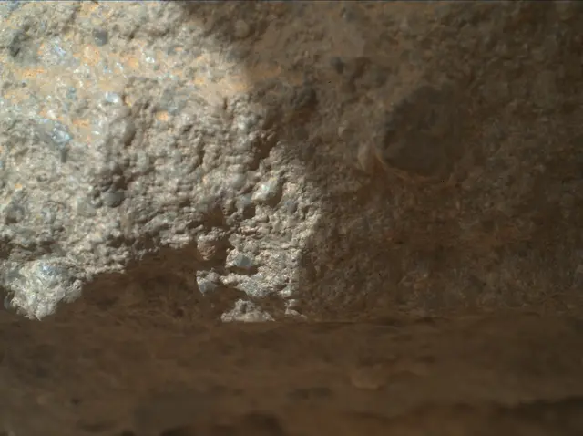 Sol 394: Mars Hand Lens Imager (MAHLI)