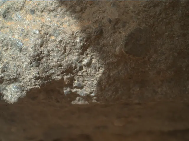 Sol 394: Mars Hand Lens Imager (MAHLI)
