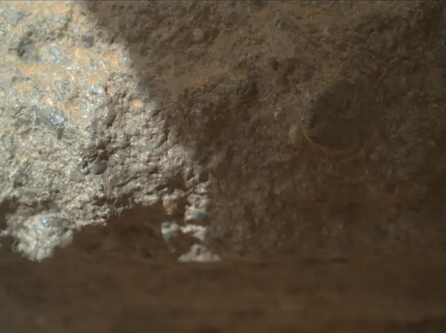 Sol 394: Mars Hand Lens Imager (MAHLI)