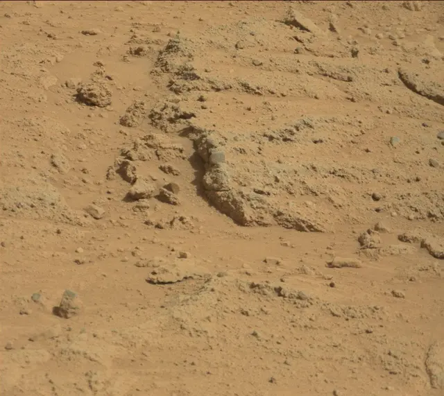 Sol 395: Mast Camera (Mastcam)