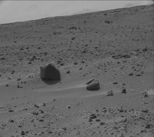 Sol 396: Mast Camera (Mastcam)