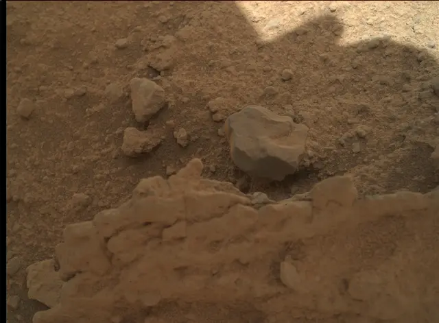 Sol 398: Mars Hand Lens Imager (MAHLI)