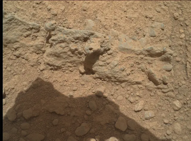 Sol 398: Mars Hand Lens Imager (MAHLI)