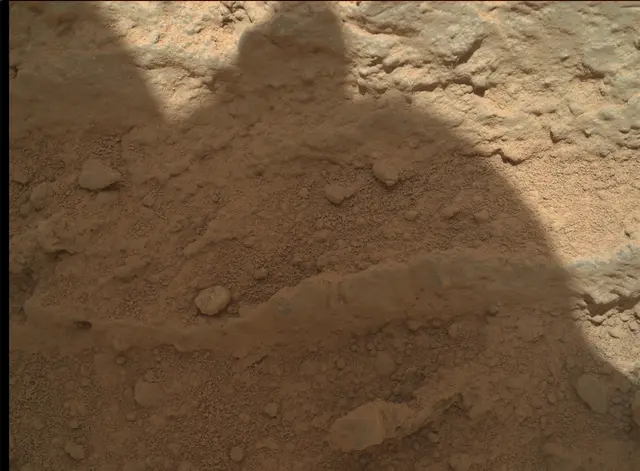 Sol 398: Mars Hand Lens Imager (MAHLI)
