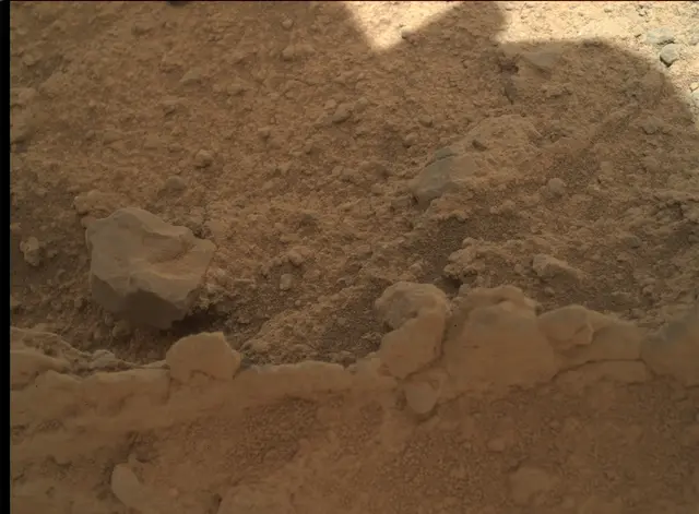 Sol 398: Mars Hand Lens Imager (MAHLI)