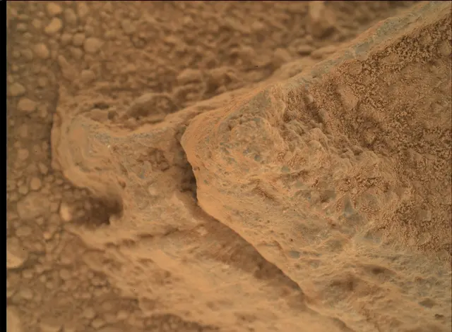 Sol 398: Mars Hand Lens Imager (MAHLI)