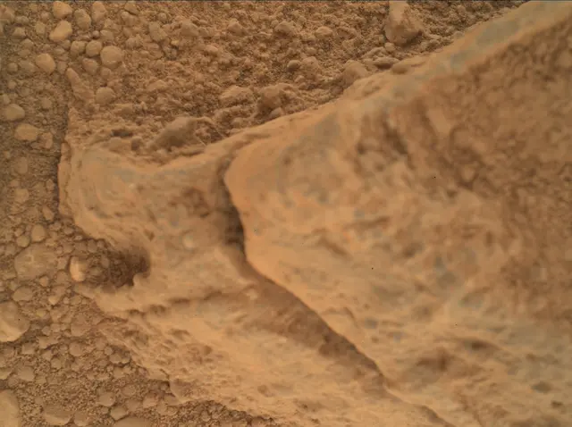 Sol 398: Mars Hand Lens Imager (MAHLI)