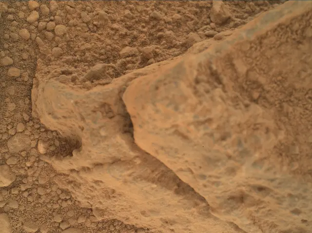 Sol 398: Mars Hand Lens Imager (MAHLI)