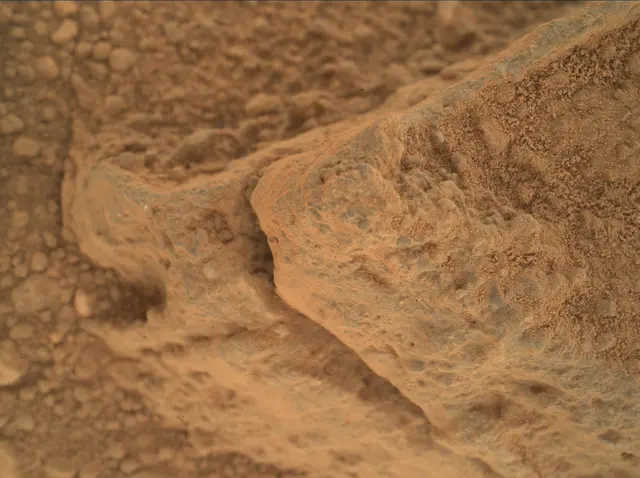 Sol 398: Mars Hand Lens Imager (MAHLI)
