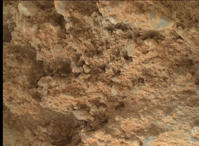 Sol 399: Mars Hand Lens Imager (MAHLI)