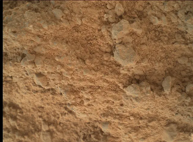 Sol 399: Mars Hand Lens Imager (MAHLI)