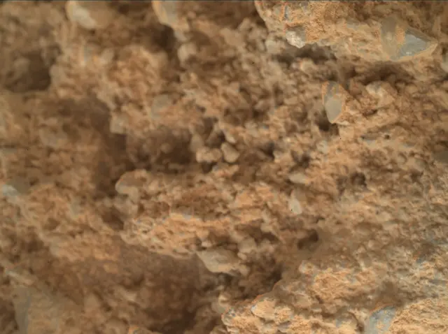 Sol 399: Mars Hand Lens Imager (MAHLI)