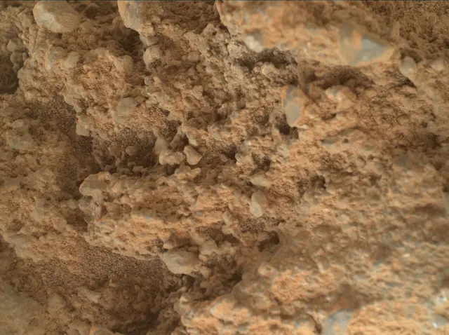 Sol 399: Mars Hand Lens Imager (MAHLI)