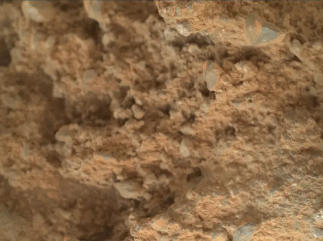 Sol 399: Mars Hand Lens Imager (MAHLI)