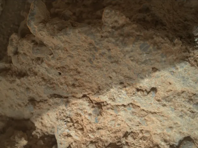 Sol 399: Mars Hand Lens Imager (MAHLI)