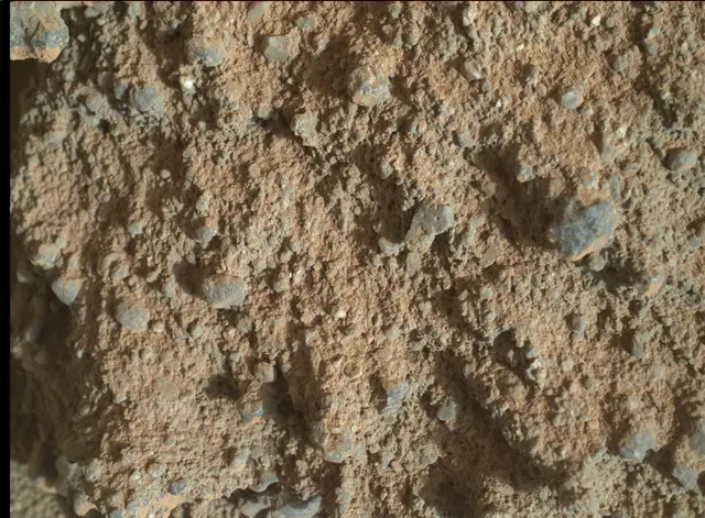 Sol 400: Mars Hand Lens Imager (MAHLI)