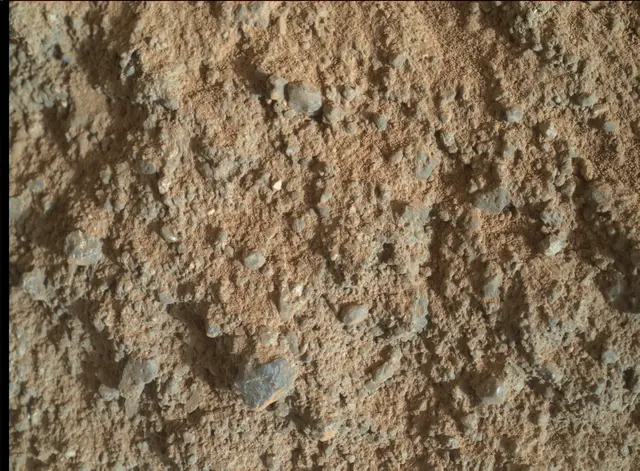 Sol 400: Mars Hand Lens Imager (MAHLI)