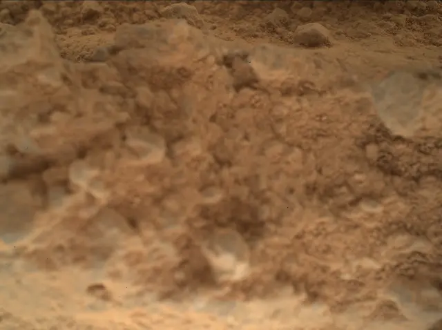 Sol 400: Mars Hand Lens Imager (MAHLI)