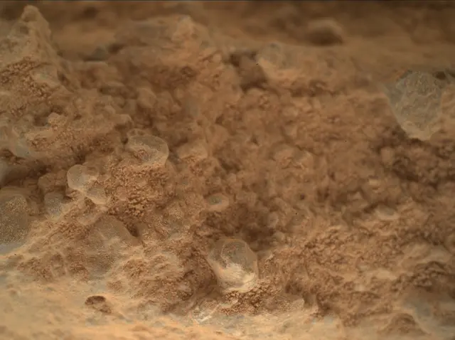 Sol 400: Mars Hand Lens Imager (MAHLI)