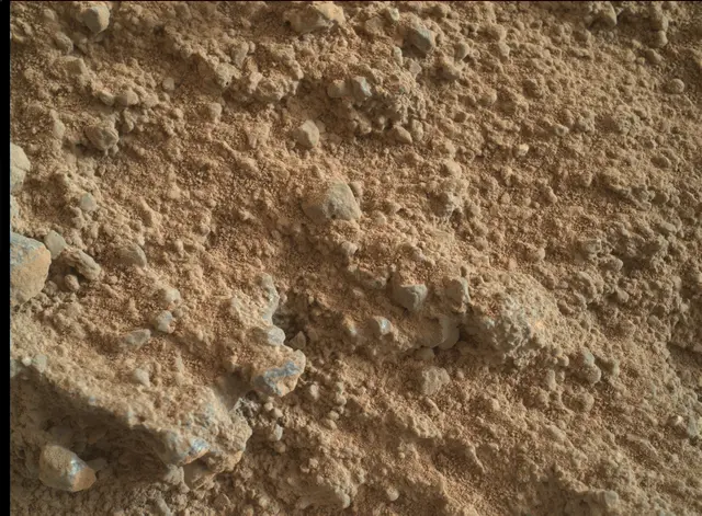 Sol 400: Mars Hand Lens Imager (MAHLI)