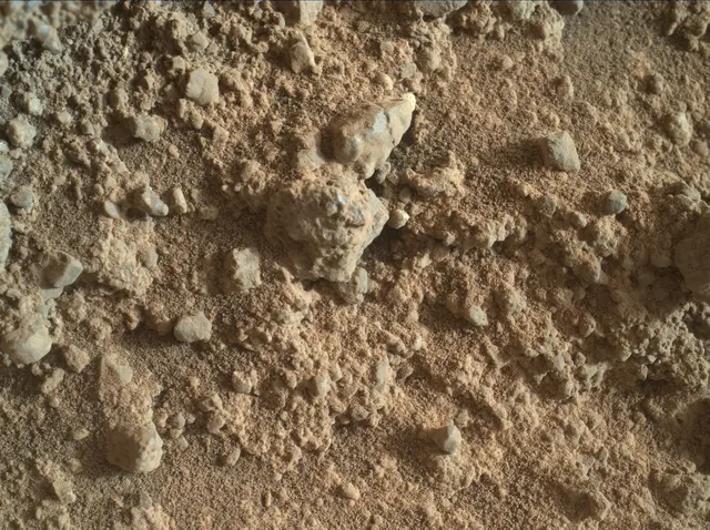 Sol 400: Mars Hand Lens Imager (MAHLI)