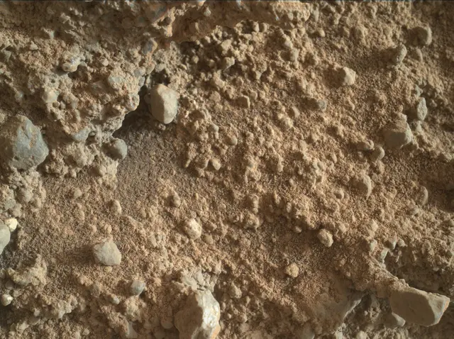 Sol 400: Mars Hand Lens Imager (MAHLI)