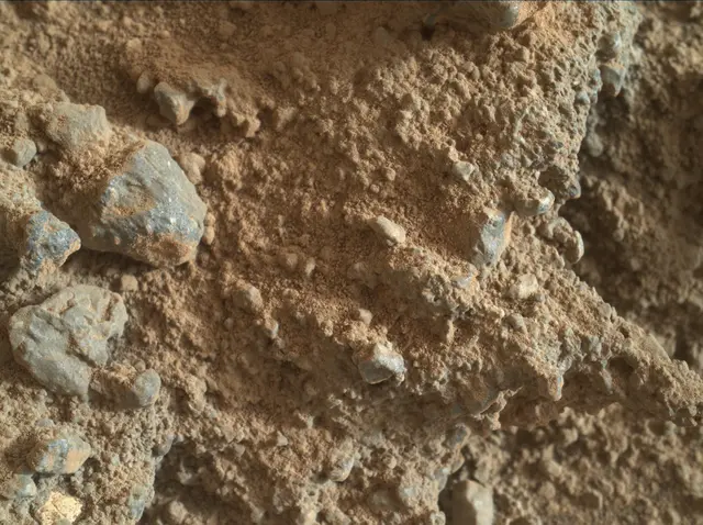 Sol 400: Mars Hand Lens Imager (MAHLI)