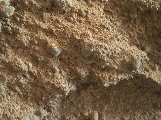 Sol 400: Mars Hand Lens Imager (MAHLI)