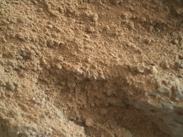 Sol 400: Mars Hand Lens Imager (MAHLI)