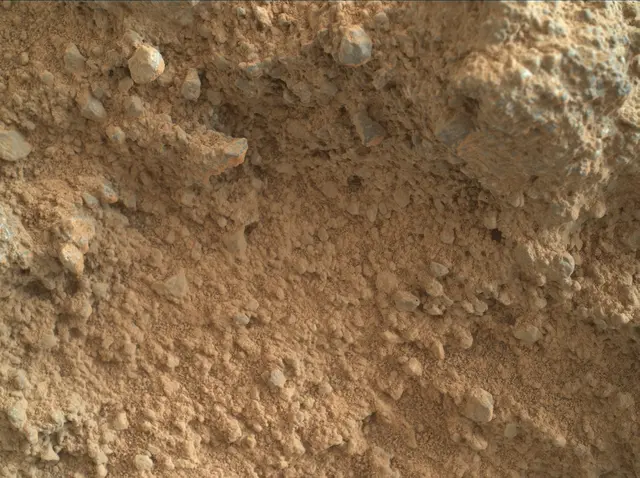 Sol 400: Mars Hand Lens Imager (MAHLI)