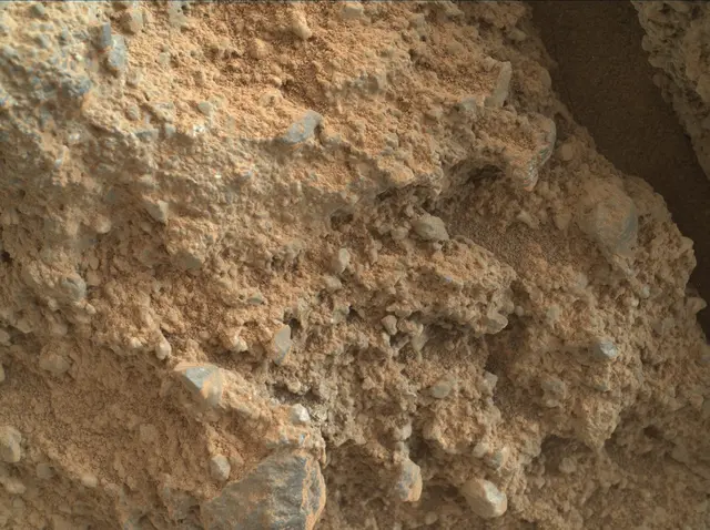Sol 400: Mars Hand Lens Imager (MAHLI)