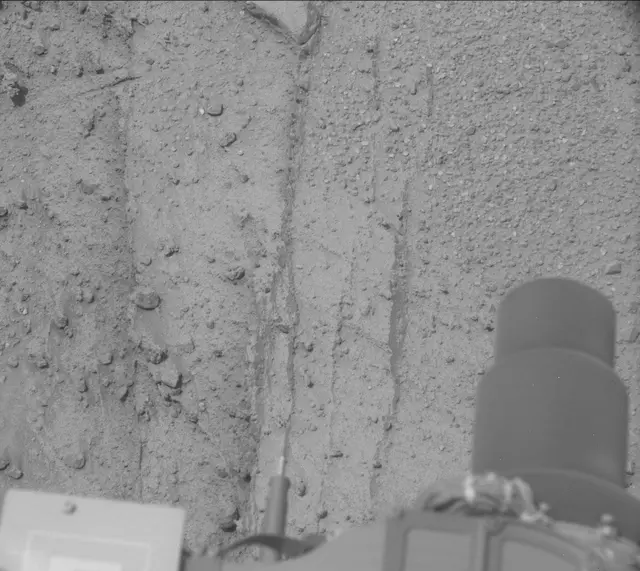 Sol 401: Mast Camera (Mastcam)