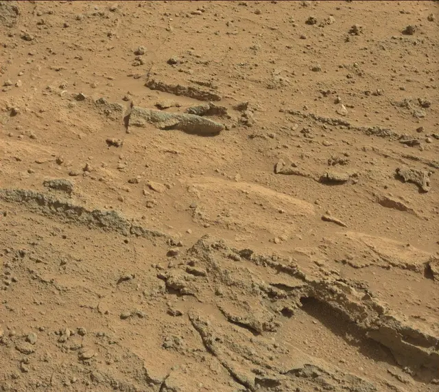 Sol 401: Mast Camera (Mastcam)