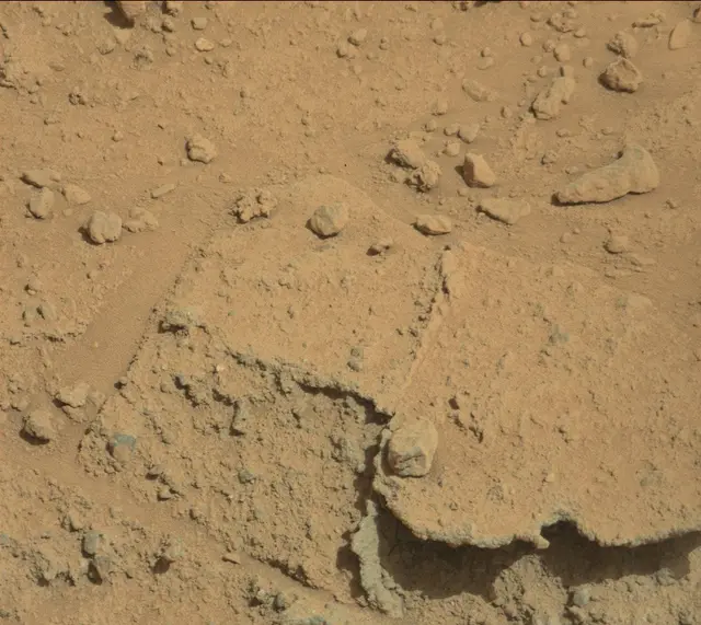 Sol 401: Mast Camera (Mastcam)