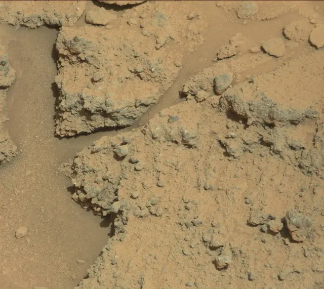 Sol 401: Mast Camera (Mastcam)