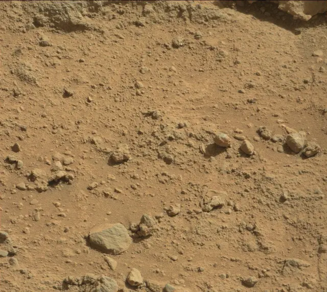 Sol 401: Mast Camera (Mastcam)