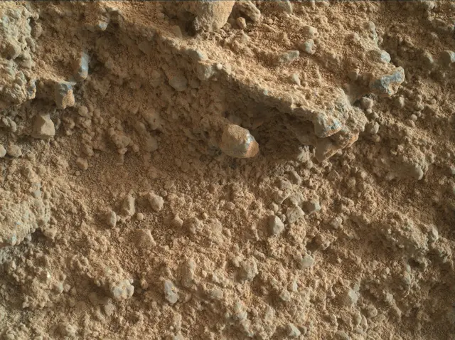 Sol 401: Mars Hand Lens Imager (MAHLI)