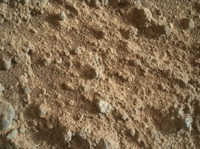 Sol 401: Mars Hand Lens Imager (MAHLI)