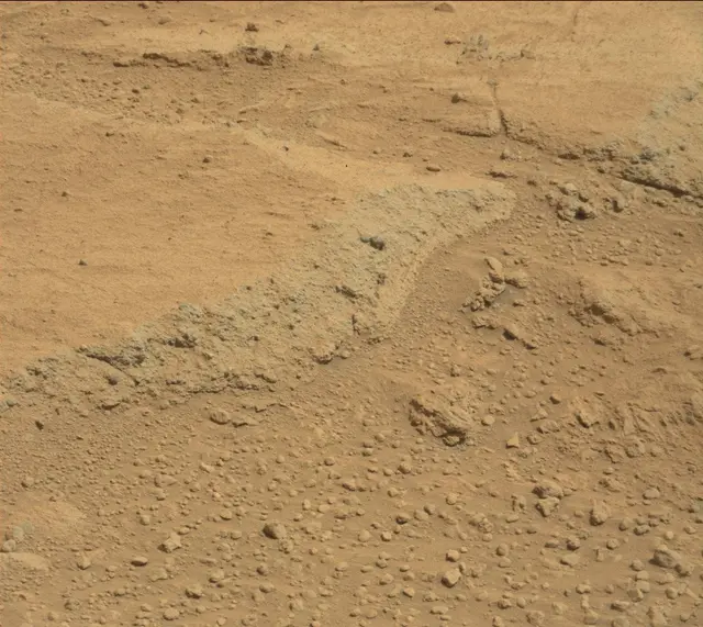 Sol 402: Mast Camera (Mastcam)