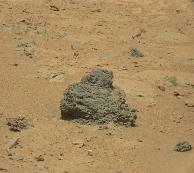 Sol 403: Mast Camera (Mastcam)