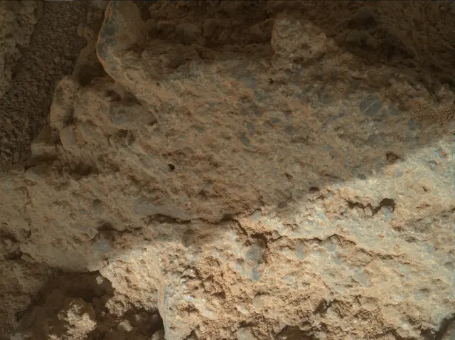 Sol 403: Mars Hand Lens Imager (MAHLI)
