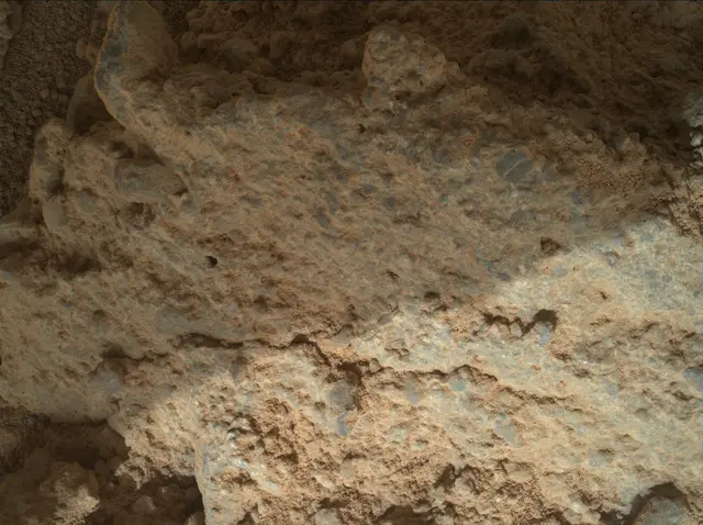 Sol 403: Mars Hand Lens Imager (MAHLI)